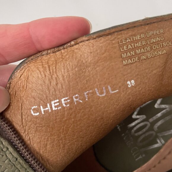 Miz Mooz Cheerful Green Leather Heeled Sandals Size 7 (38) - Picture 11 of 11